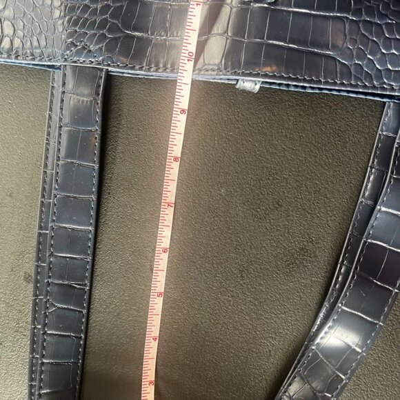 Saks Fifth Avenue Navy Faux Crocodile Print Tote Bag NWOT - Picture 7 of 10